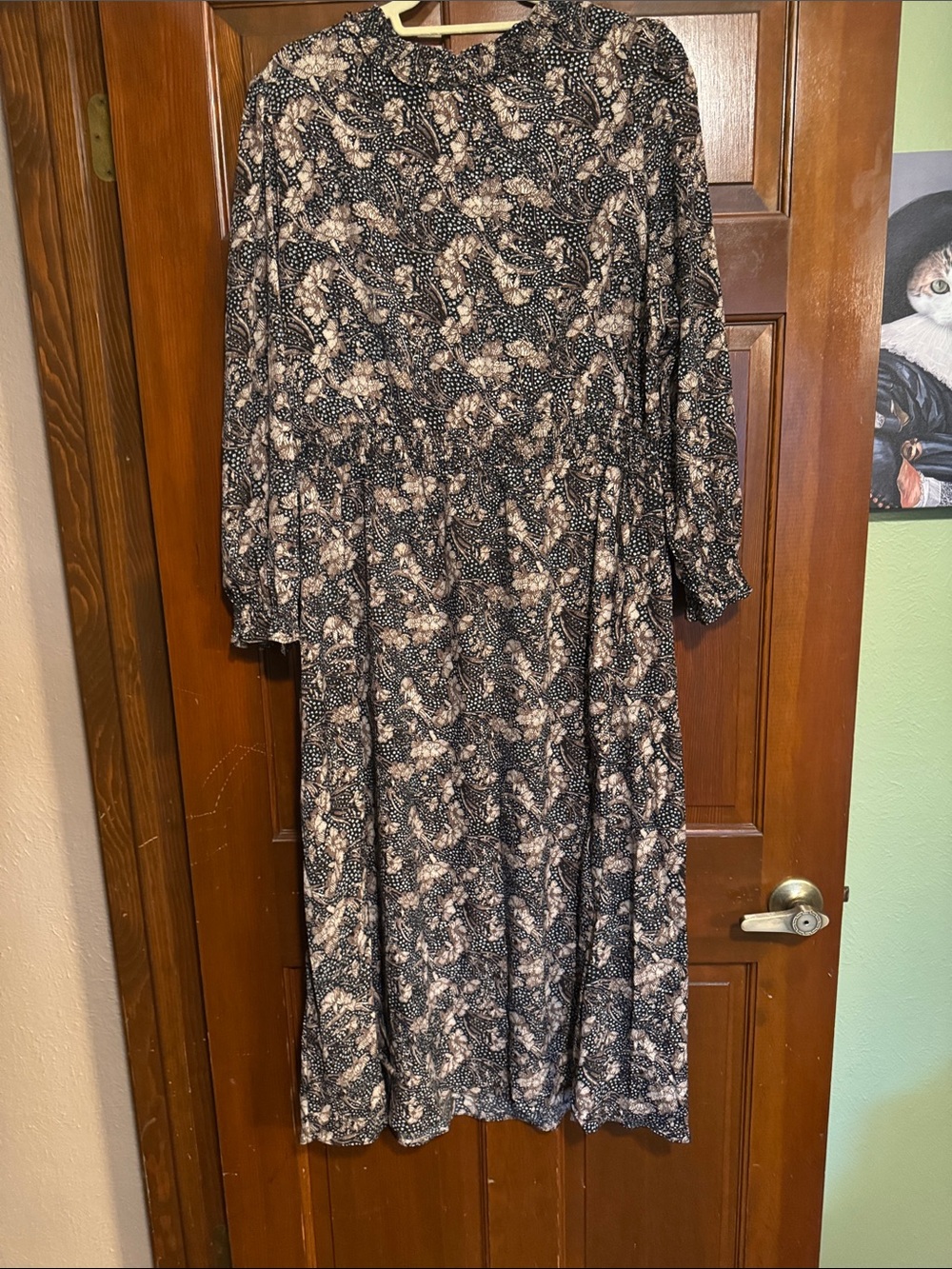 MELLODAY Black and Cream Floral Long Sleeve Midi Dress